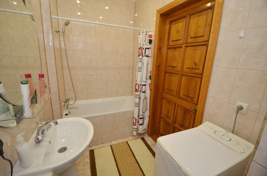 Apartments In The City Center On Sobornaya Street Nikolayev Bilik gambar